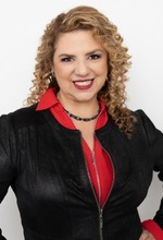 Maria Fernanda Cruz Photo